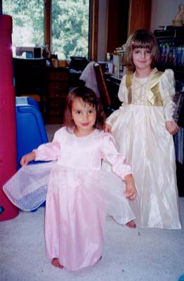 Dress-up princesses